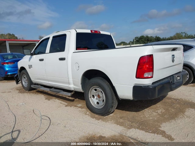 3C6RR6KG6MG563279 RAM 1500 Classic Tradesman  4x2 5'7 Box