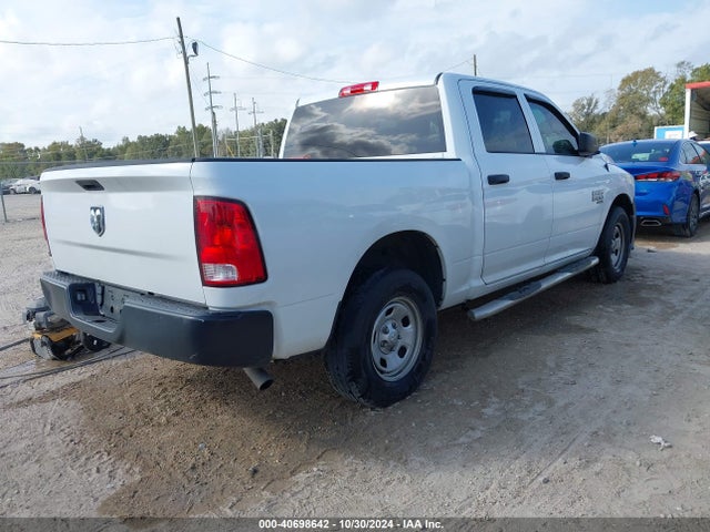 3C6RR6KG6MG563279 RAM 1500 Classic Tradesman  4x2 5'7 Box