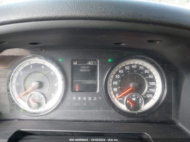 3C6RR6KG6MG563279 RAM 1500 Classic Tradesman  4x2 5'7 Box