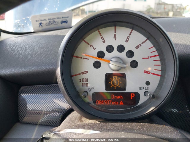 2011 MINI COOPER S WMWSV3C53BTY13186 Photo 6