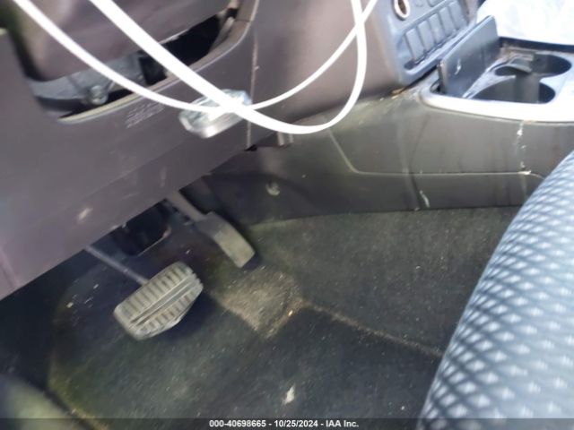 JA4AD3A38HZ041027 Mitsubishi Outlander Se/sel