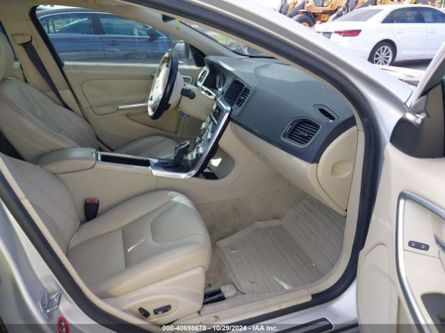 YV140MFK0F2338233 Volvo S60 T5 Drive-e Premier