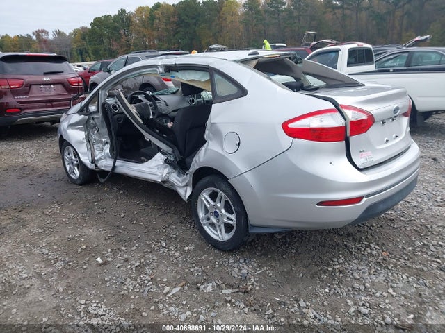 Ford FIESTA SE 2018 3FADP4BJ8JM139775 Image 3