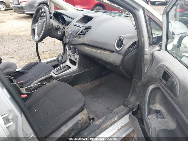 Ford FIESTA SE 2018 3FADP4BJ8JM139775 Image 5
