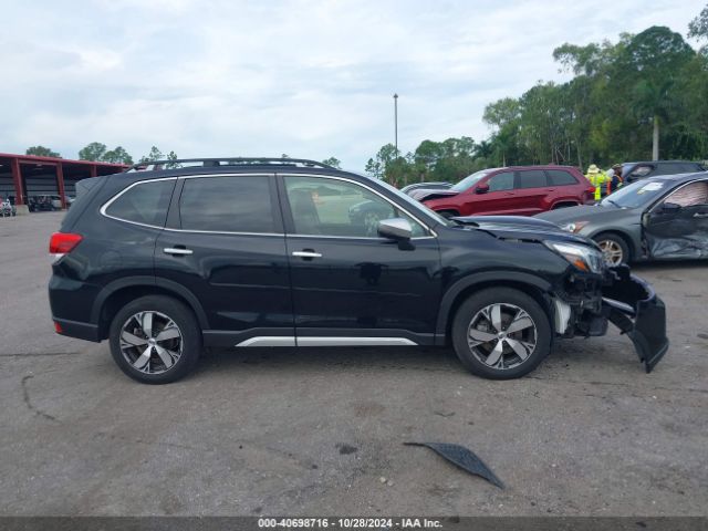 JF2SKAWC9KH583068 Subaru Forester Touring