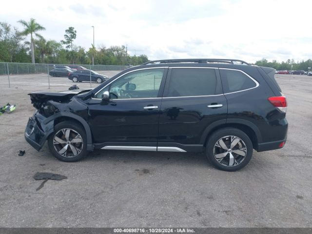 JF2SKAWC9KH583068 Subaru Forester Touring