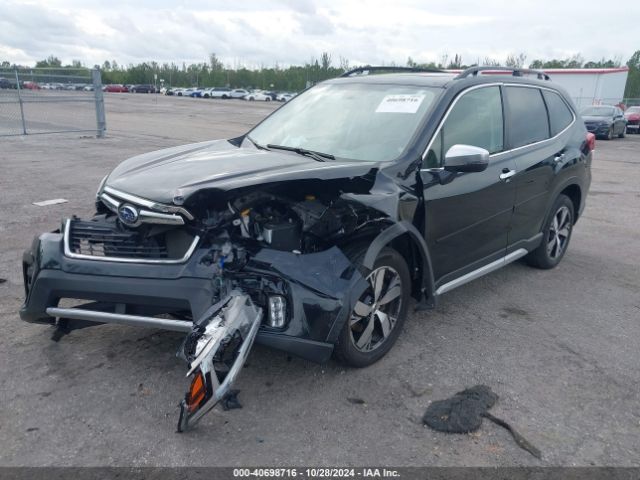 JF2SKAWC9KH583068 Subaru Forester Touring