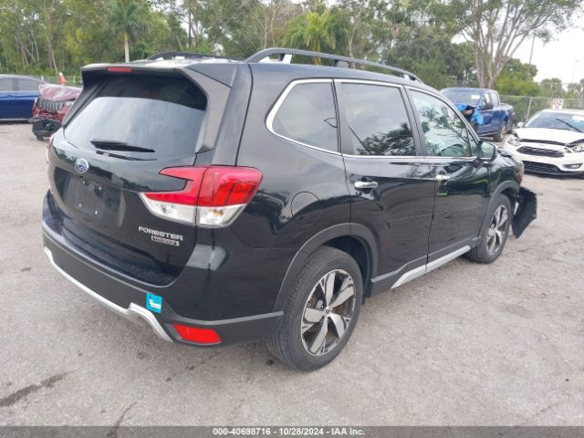 JF2SKAWC9KH583068 Subaru Forester Touring