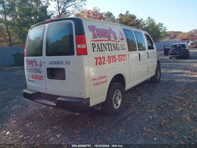 1GCWGAFPXN1220229 Chevrolet Express Cargo Rwd 2500 Regular Wheelbase Wt