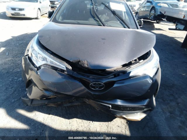 NMTKHMBXXJR007571 Toyota C-hr Xle Premium