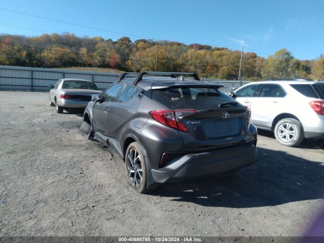 NMTKHMBXXJR007571 Toyota C-hr Xle Premium