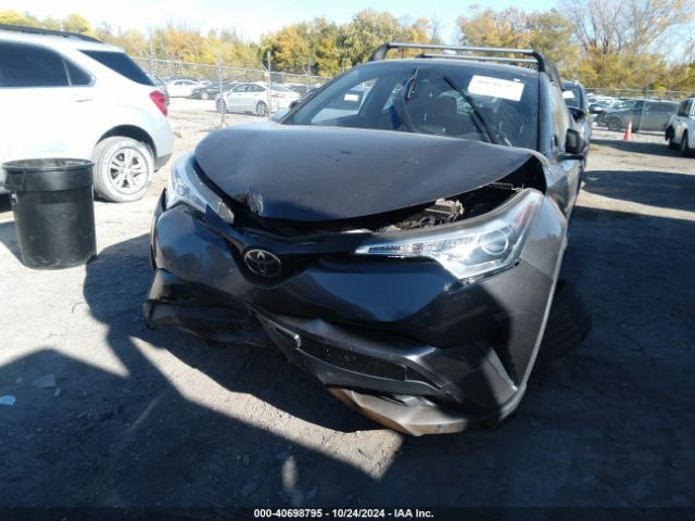 NMTKHMBXXJR007571 Toyota C-hr Xle Premium