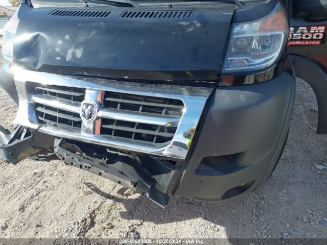 3C6URVJG9JE160071 RAM Promaster 3500 Cargo Van High Roof 159 Wb Ext
