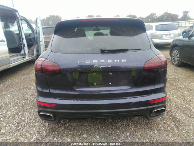 WP1AA2A29JKA05036 Porsche Cayenne Platinum Edition