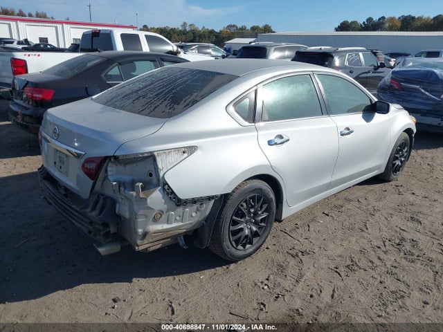 Nissan Altima 2.5 S 2018 1N4AL3AP9JC190783 Image 4