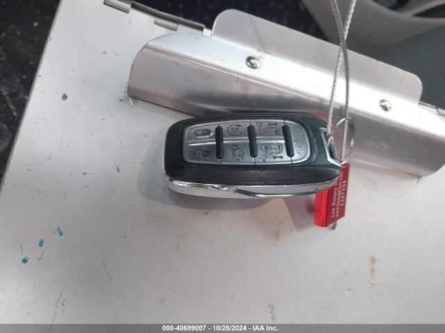 2C4RC1BG4HR823594 Chrysler Pacifica Touring Plus