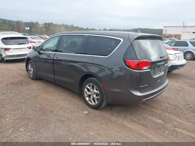 2C4RC1BG4HR823594 Chrysler Pacifica Touring Plus