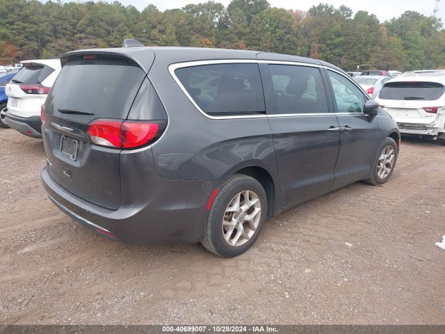 2C4RC1BG4HR823594 Chrysler Pacifica Touring Plus