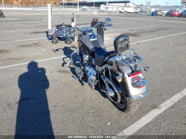 2016 HARLEY-DAVIDSON FLSTF 1HD1BXV12GC019732 Photo 2