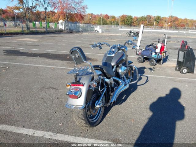 2016 HARLEY-DAVIDSON FLSTF 1HD1BXV12GC019732 Photo 3