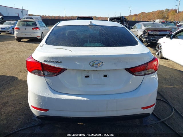 Hyundai ELANTRA SE 2015 5NPDH4AE7FH556197 Image 16