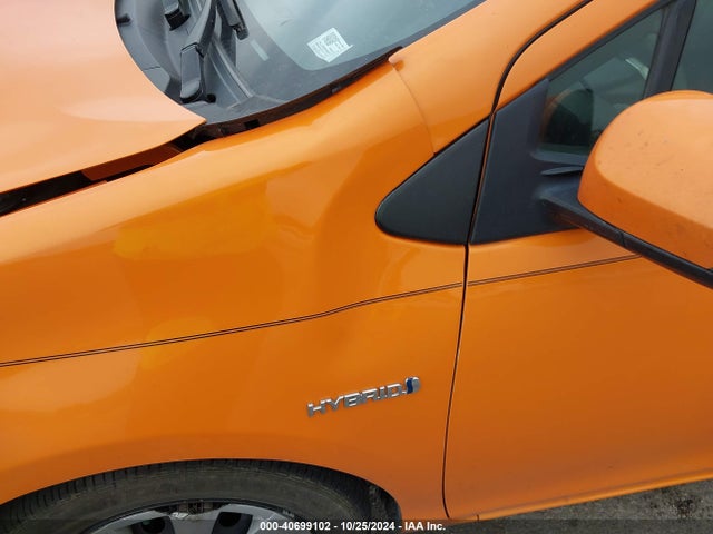 JTDKDTB3XF1113754 Toyota Prius C Two