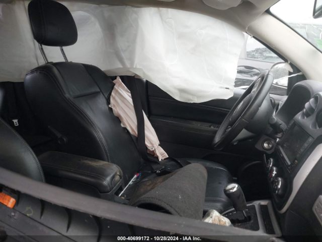 1C4NJDEB8HD112022 Jeep Compass High Altitude 4x4