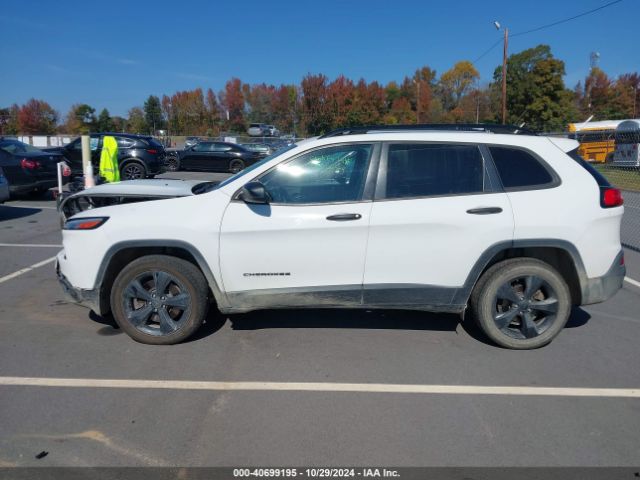 1C4PJLAB5HW643644 Jeep Cherokee Altitude Fwd