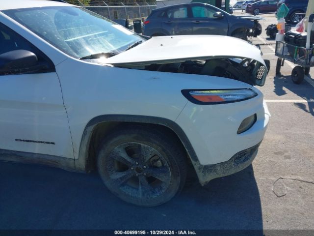 1C4PJLAB5HW643644 Jeep Cherokee Altitude Fwd