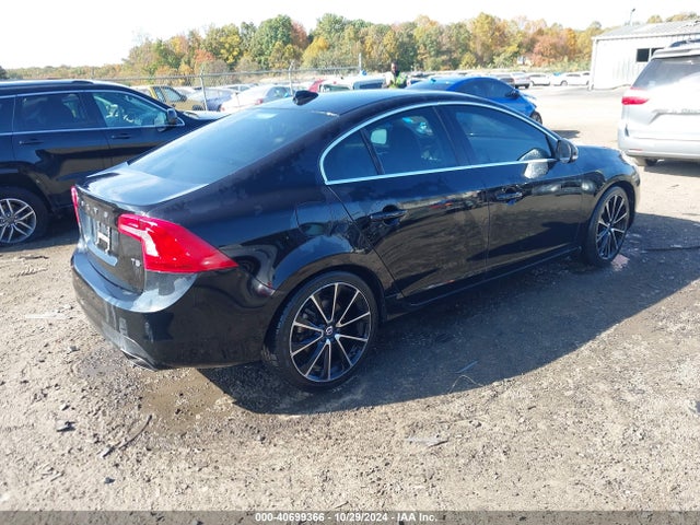 YV126MFKXG2391397 Volvo S60 T5 Drive-e Premier