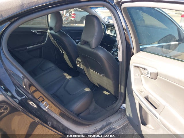 YV126MFKXG2391397 Volvo S60 T5 Drive-e Premier