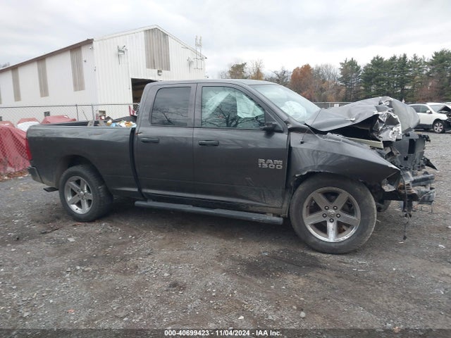 RAM 1500 Express  4x4 6'4 Box 2018 1C6RR7FG2JS188947 Image 12
