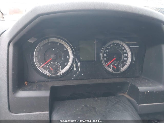 RAM 1500 Express  4x4 6'4 Box 2018 1C6RR7FG2JS188947 Image 14