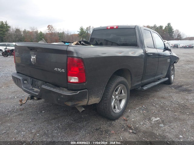 RAM 1500 Express  4x4 6'4 Box 2018 1C6RR7FG2JS188947 Image 4