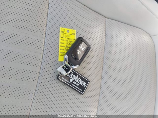1HGCV2F97JA033381 Honda Accord Touring 2.0t