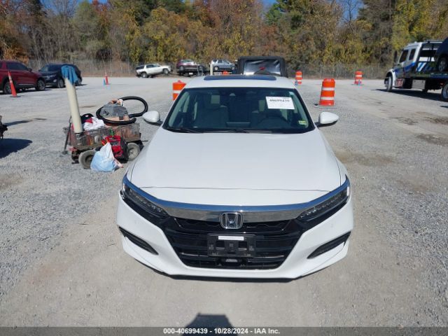 1HGCV2F97JA033381 Honda Accord Touring 2.0t