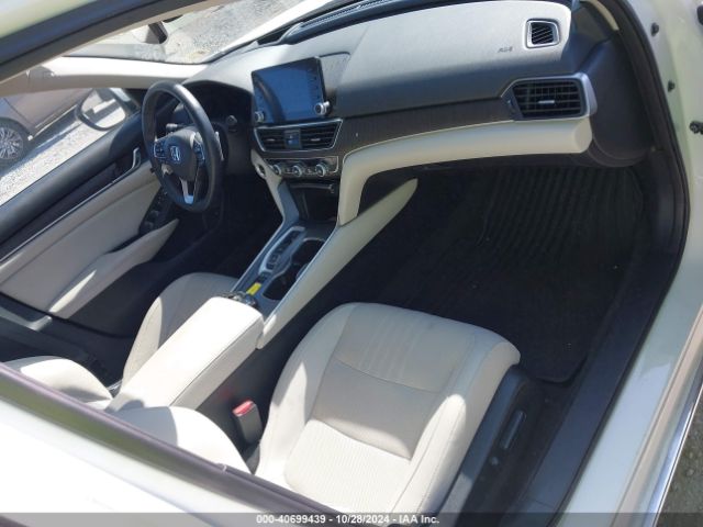 1HGCV2F97JA033381 Honda Accord Touring 2.0t