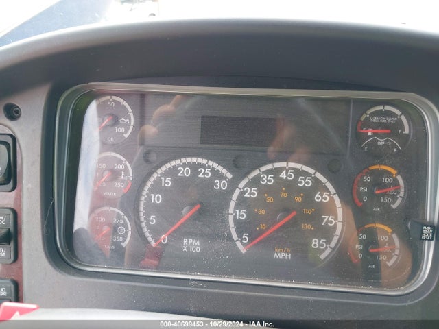 Продажа на аукционе авто 2017 Dynamak M2, vin: 1FVACXCY2GHHG1648, номер лота: 40699453