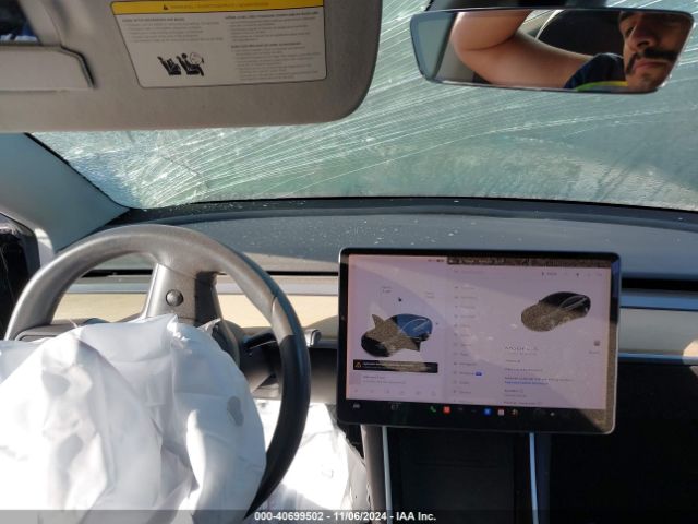 5YJ3E1EAXJF043043 Tesla Model 3 Long Range/mid Range
