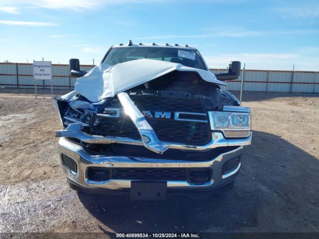 3C6UR5CLXNG367170 RAM 2500 Tradesman  4x4 6'4 Box