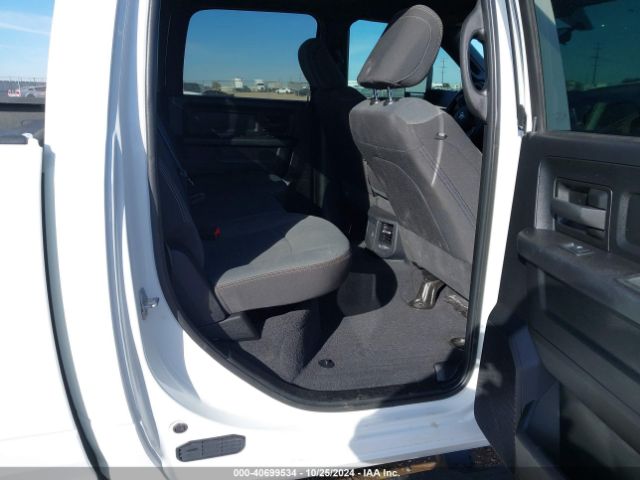 3C6UR5CLXNG367170 RAM 2500 Tradesman  4x4 6'4 Box