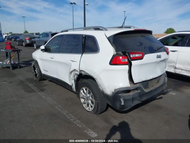 1C4PJLCB7FW656843 Jeep Cherokee Latitude