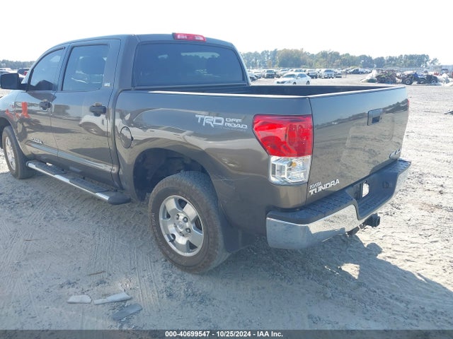 40699547 :رقم المزاد ، 5TFDW5F18AX142232 vin ، 2010 Toyota Tundra Grade 5.7l V8 مزاد بيع