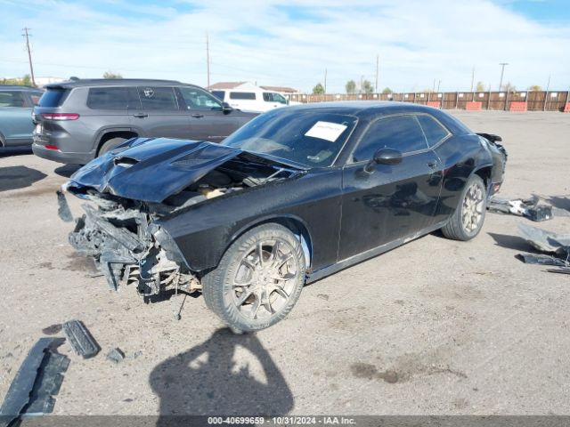 2C3CDZGG7JH257232 Dodge Challenger Gt Awd