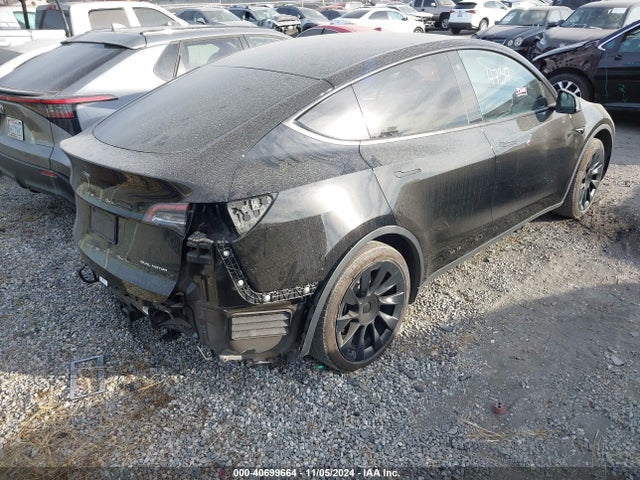 2023 TESLA MODEL Y 7SAYGDEE1PA027634 Photo 3