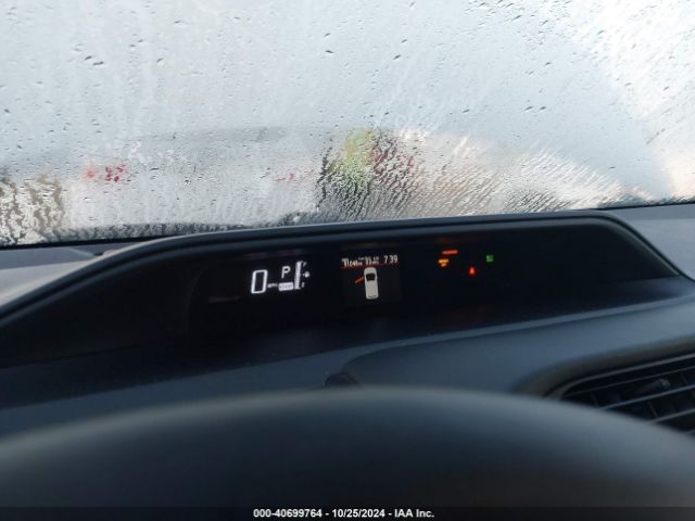 JTDKDTB32F1087800 Toyota Prius C One