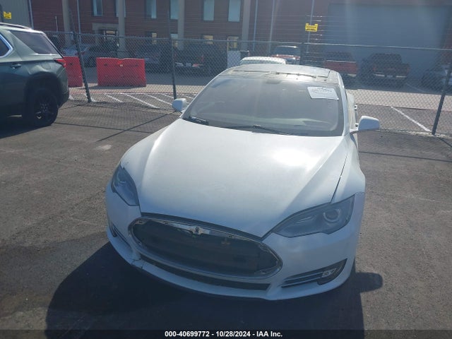 2013 TESLA MODEL S 5YJSA1DP1DFP18795 Photo 9