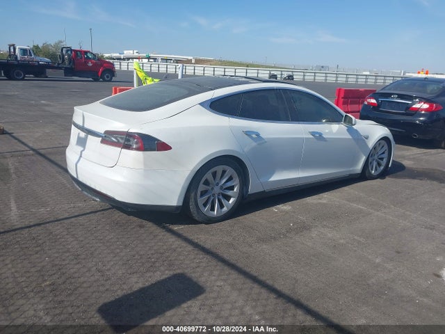 2013 TESLA MODEL S 5YJSA1DP1DFP18795 Photo 3