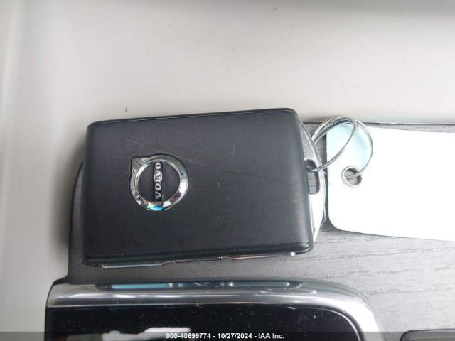 YV4L12RWXP1331991 Volvo Xc60 B5 Plus Dark Theme