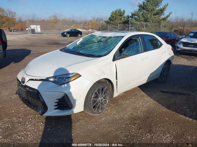 Toyota Corolla Se Special Edition 2017 5YFBURHE5HP586441 Image 2